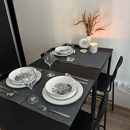 Διαμέρισμα Cozy Riverside Pine E5 Μπόροβετς