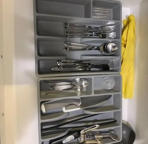 Cozy Riverside Pine E5 *